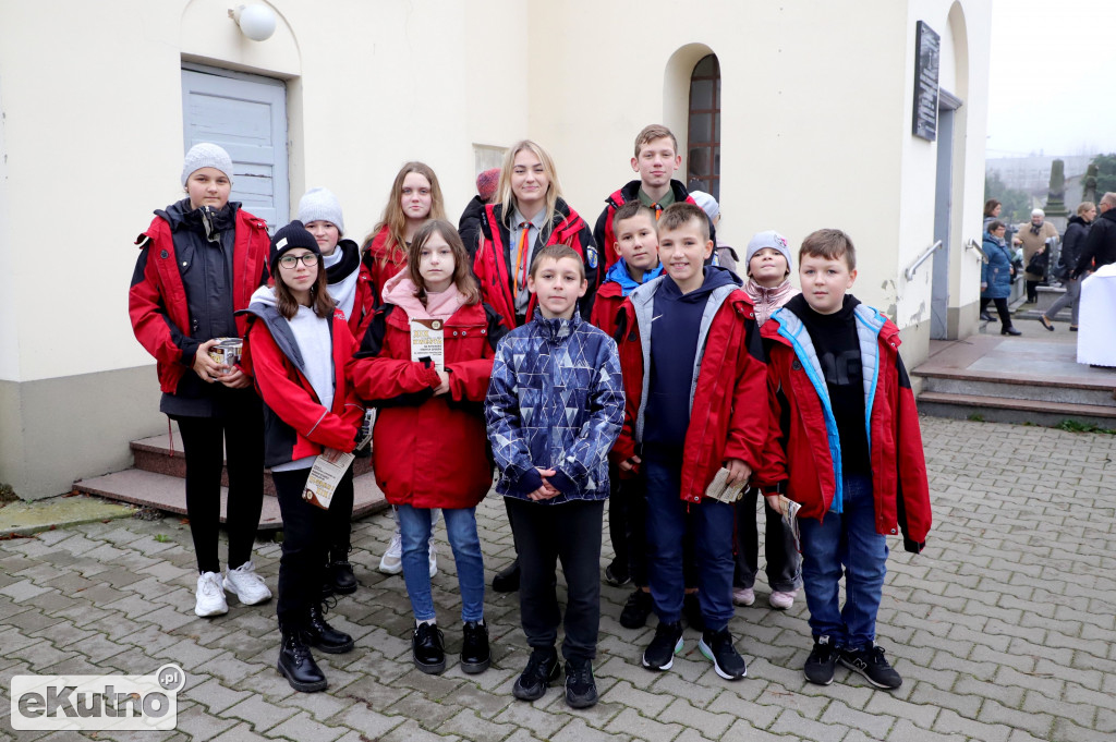 Wszystkich Świętych na Cmentarzu Parafialnym w Kutnie.
