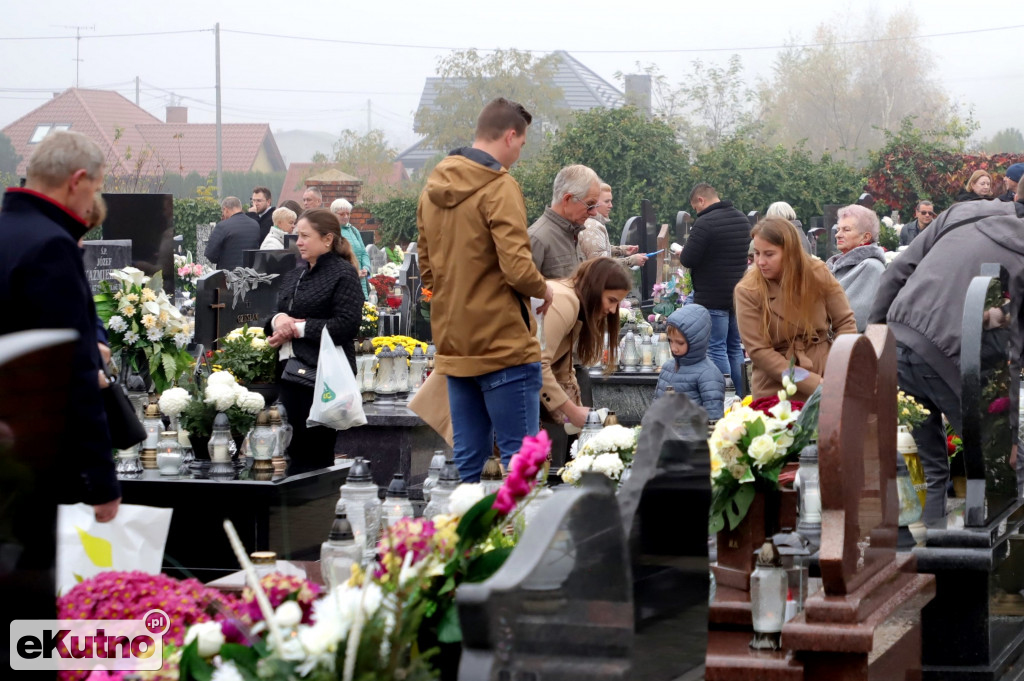 Wszystkich Świętych na Cmentarzu Parafialnym w Kutnie.