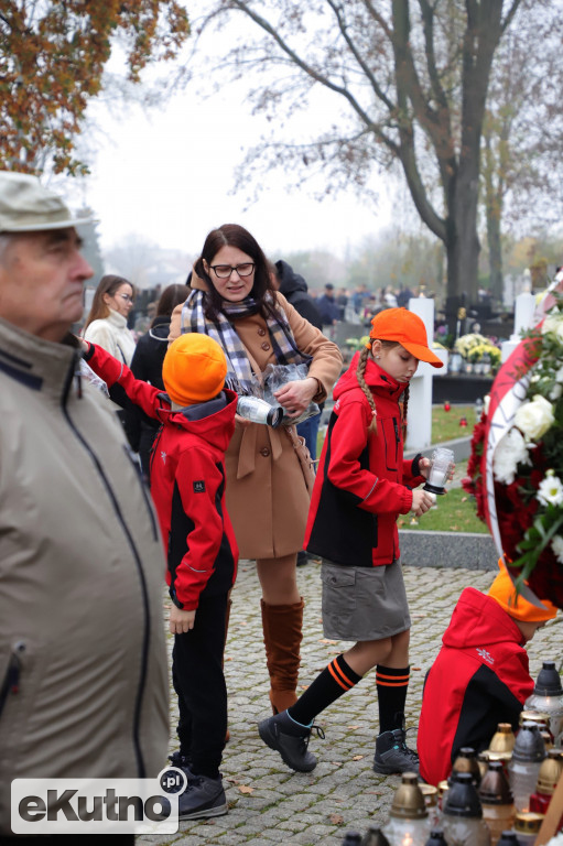 Wszystkich Świętych na Cmentarzu Parafialnym w Kutnie.