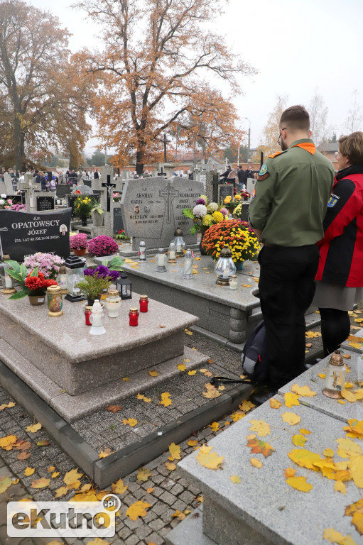 Wszystkich Świętych na Cmentarzu Parafialnym w Kutnie.
