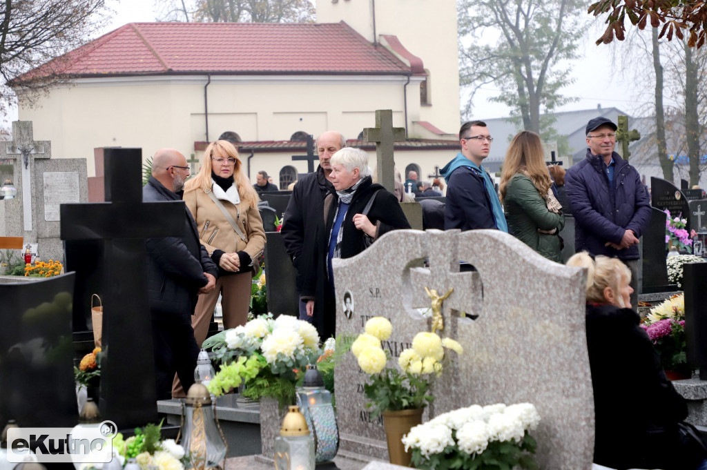 Wszystkich Świętych na Cmentarzu Parafialnym w Kutnie.
