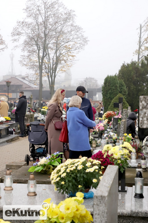 Wszystkich Świętych na Cmentarzu Parafialnym w Kutnie.