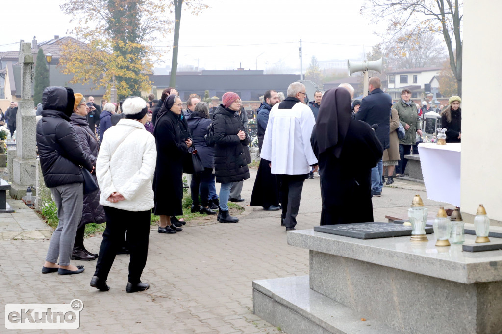 Wszystkich Świętych na Cmentarzu Parafialnym w Kutnie.