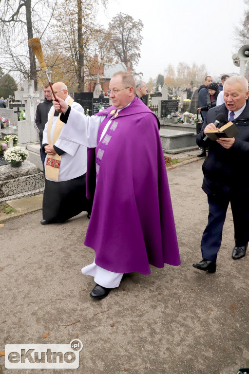 Wszystkich Świętych na Cmentarzu Parafialnym w Kutnie.