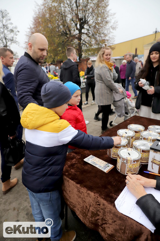 Wszystkich Świętych na Cmentarzu Parafialnym w Kutnie.
