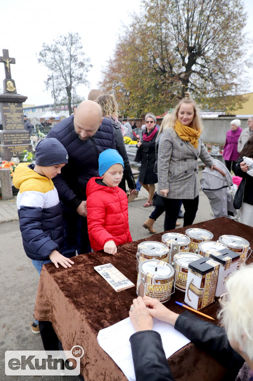 Wszystkich Świętych na Cmentarzu Parafialnym w Kutnie.