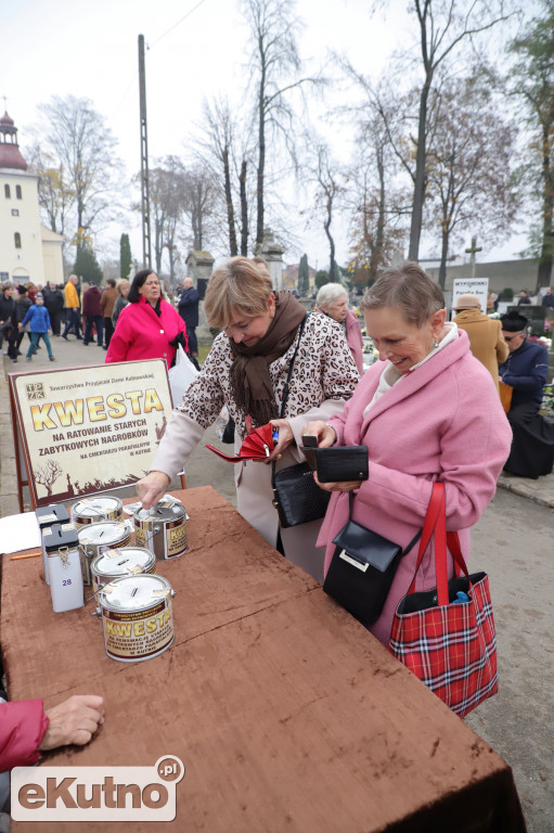 Wszystkich Świętych na Cmentarzu Parafialnym w Kutnie.