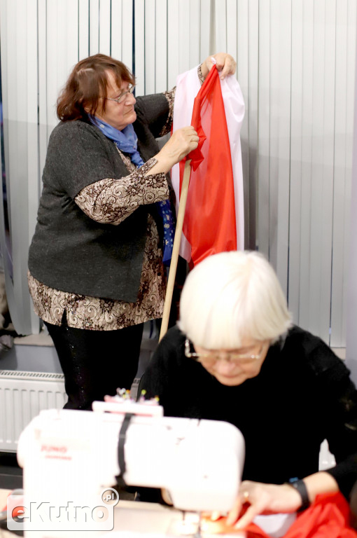 Akcja - Uszyj flagę, Zrób kotylion