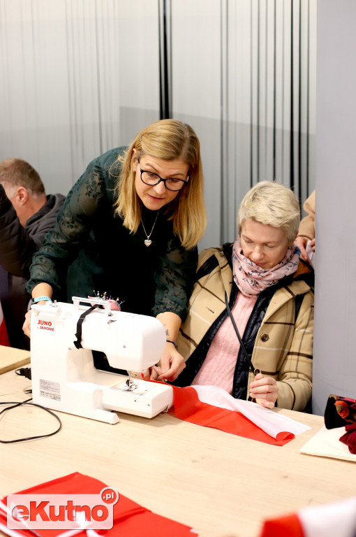 Akcja - Uszyj flagę, Zrób kotylion