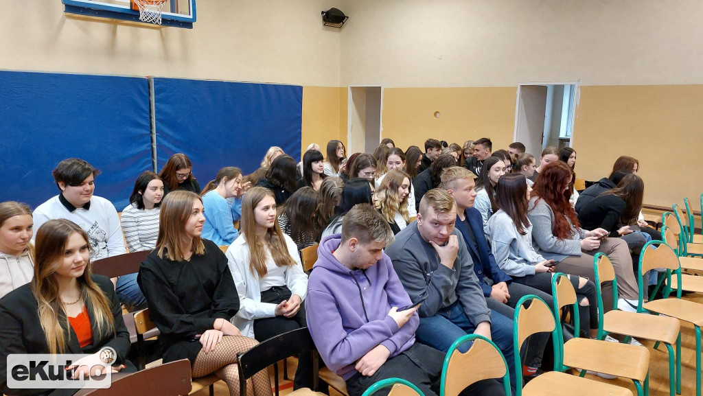 Senat wczoraj i dziś