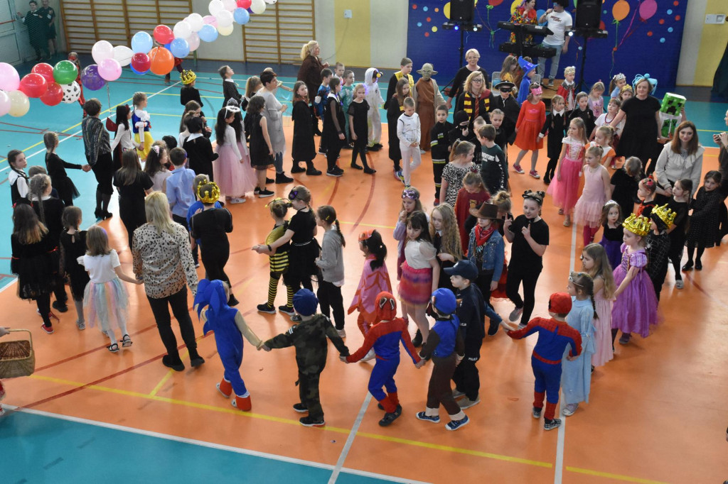Bal karnawałowy