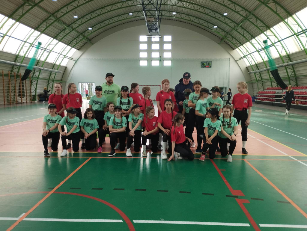  Turniej softballu