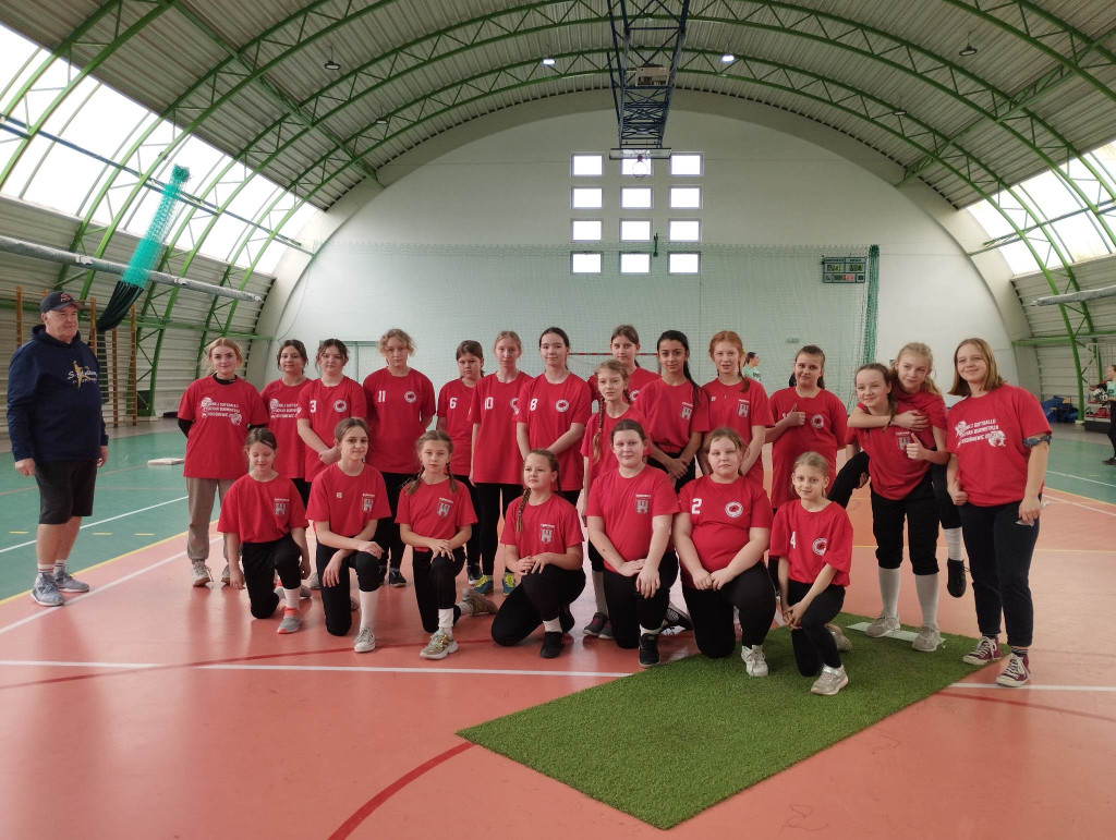  Turniej softballu