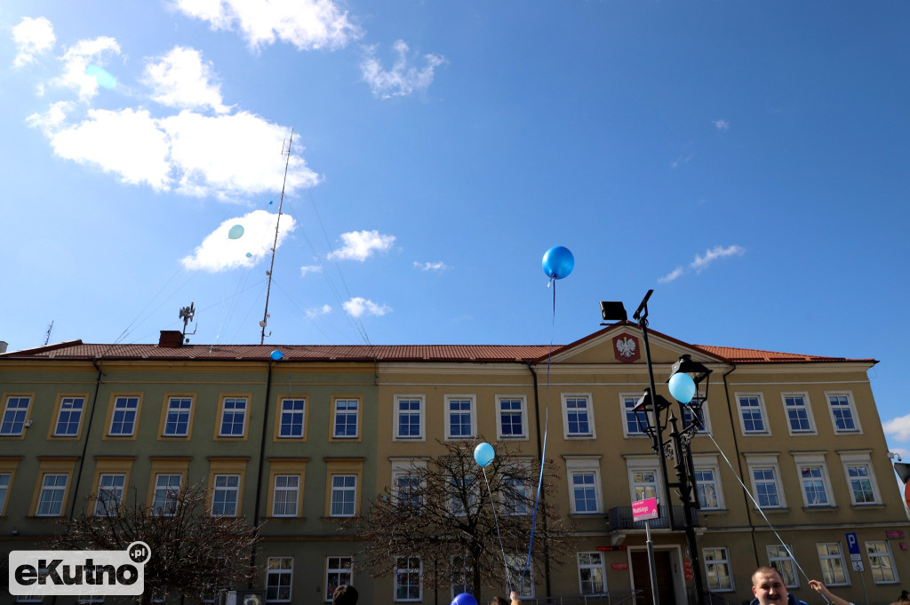 Marsz na Niebiesko