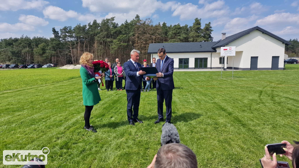 Premier w gminie Strzelce