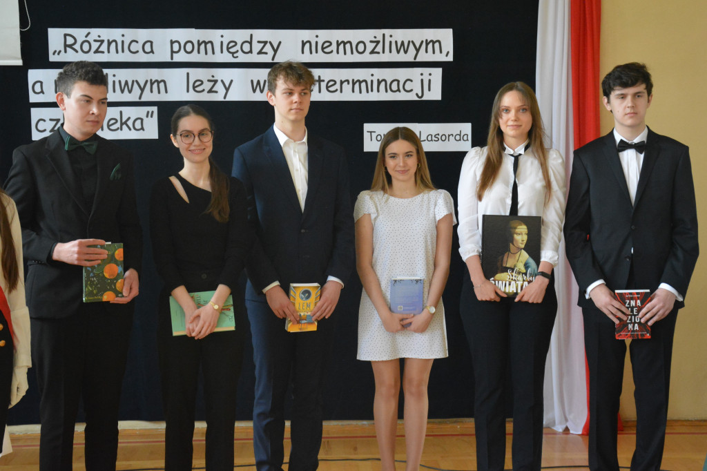 Pożegnanie klas czwartych w 