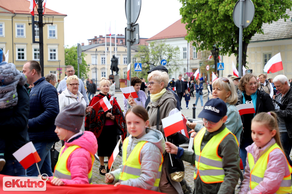 Kutnianie uczcili Dzień Flagi