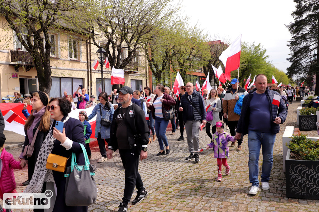 Kutnianie uczcili Dzień Flagi