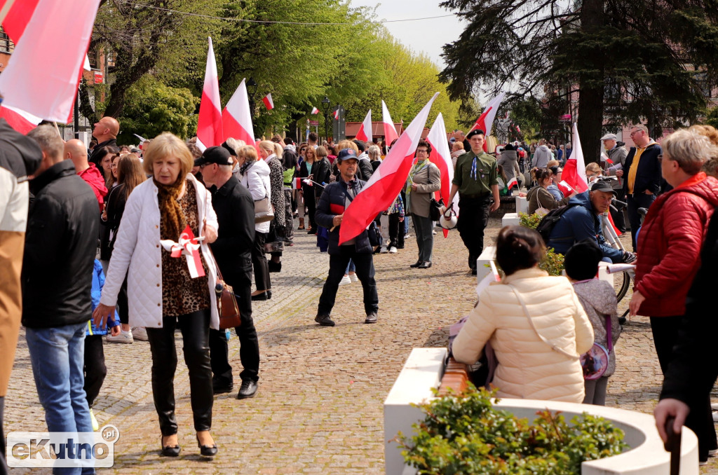 Kutnianie uczcili Dzień Flagi