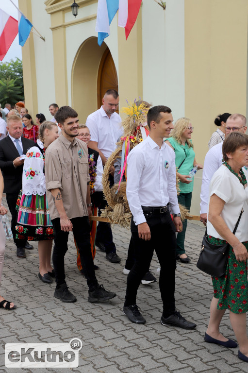 Powiatowo - Gminne Dożynki w Łaniętach cz.1