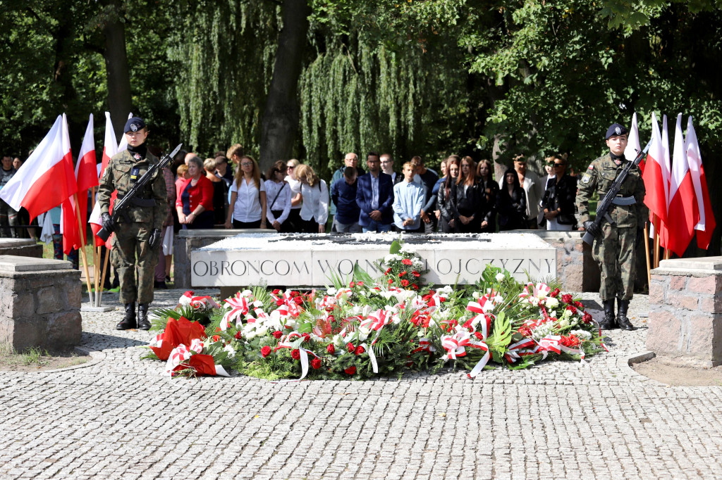 Oddali cześć poległym w II wojnie światowej