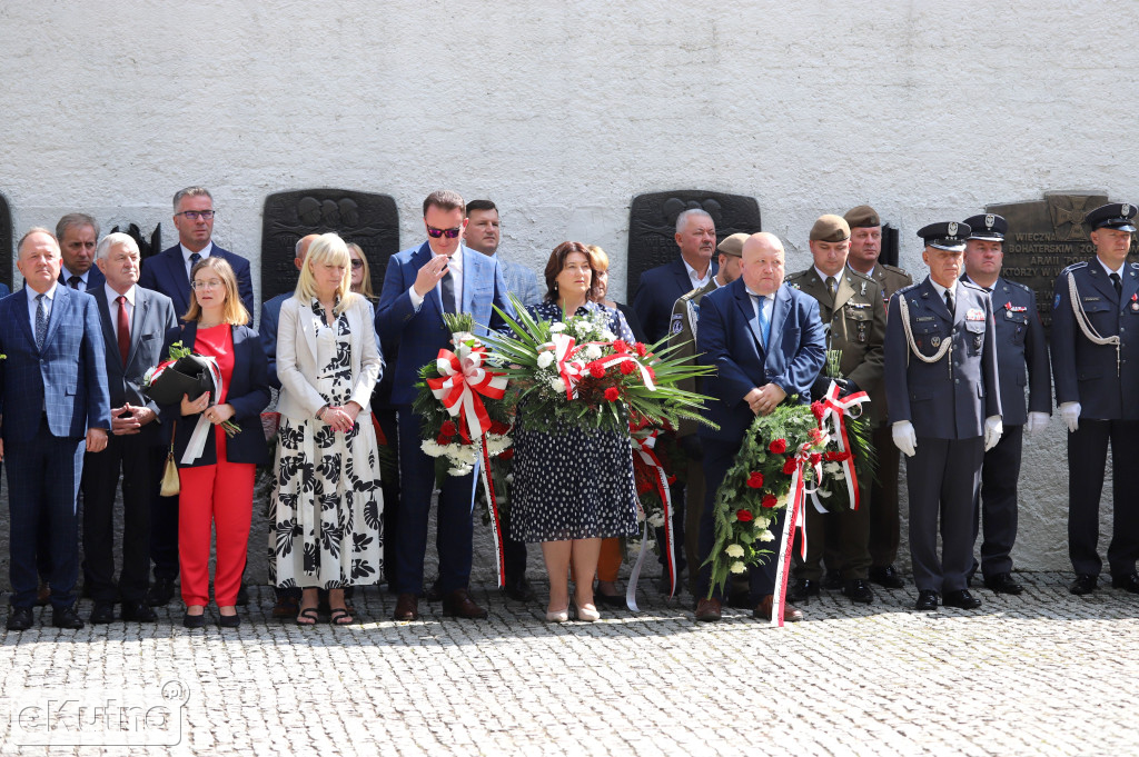 Oddali cześć poległym w II wojnie światowej