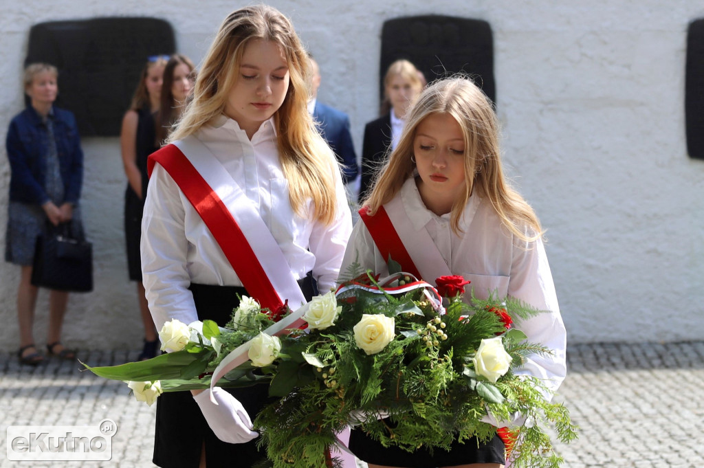 Oddali cześć poległym w II wojnie światowej