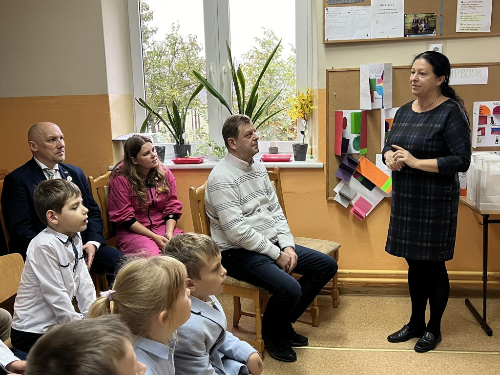 Akademia Pszczoły Bohatera we Wroczynach