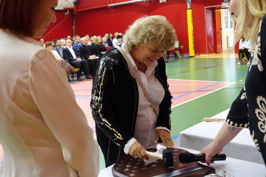 Sztandar dla szkoły w Grabowie