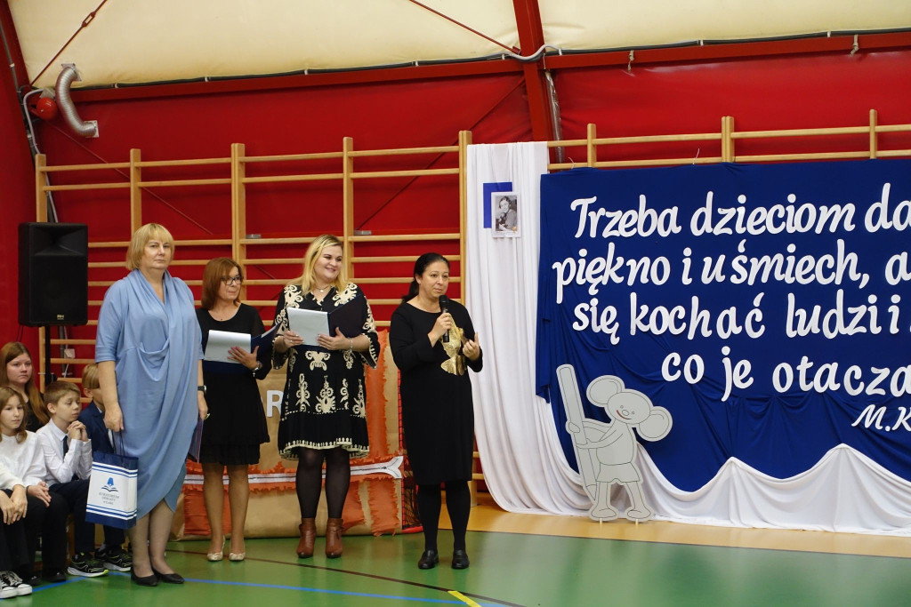 Sztandar dla szkoły w Grabowie