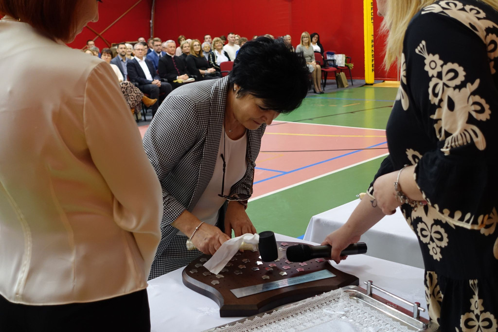 Sztandar dla szkoły w Grabowie