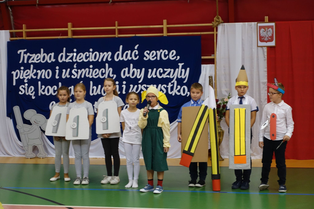 Sztandar dla szkoły w Grabowie