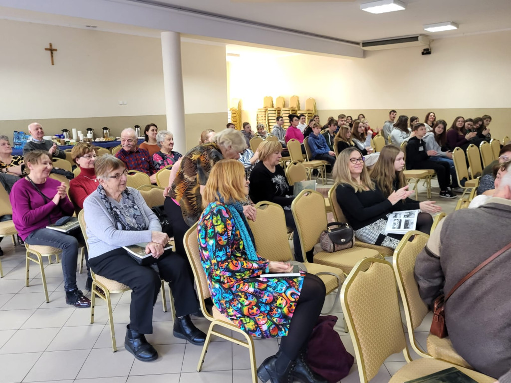 Krzyżanów w albumie z fotografiami powiatu kutnowskiego