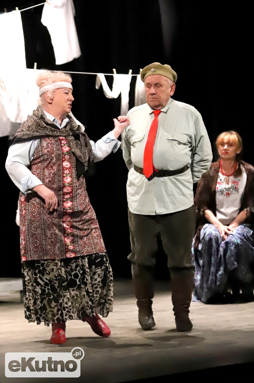 Przedstawienie Hamleta we wsi Głucha Dolna