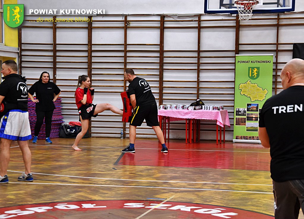 Dzień Kobiet z kickboxingiem