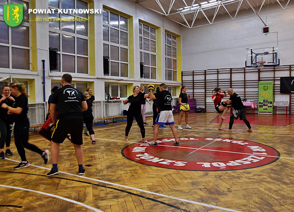 Dzień Kobiet z kickboxingiem