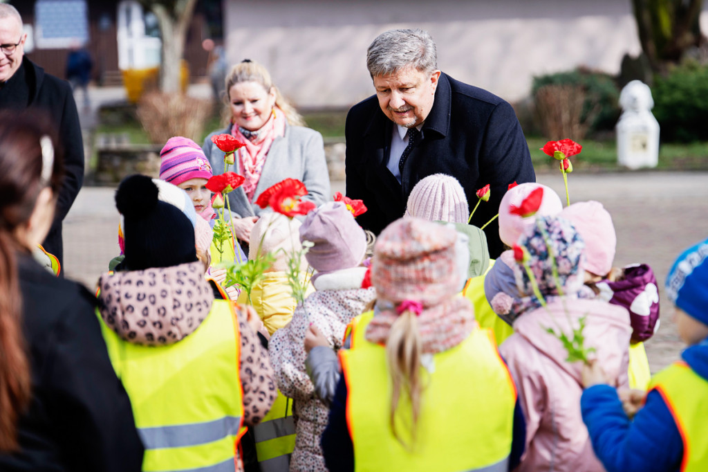 Marszałek w Krośniewicach i Dąbrowicach