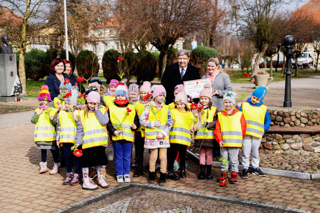 Marszałek w Krośniewicach i Dąbrowicach