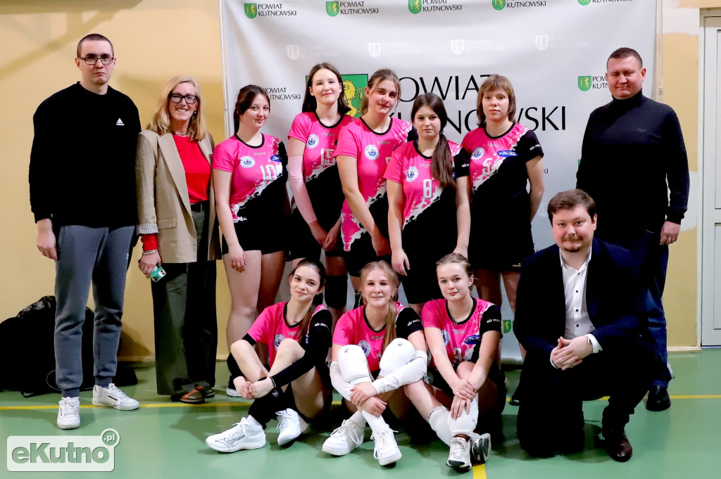 Nagrody turnieju siatkówki