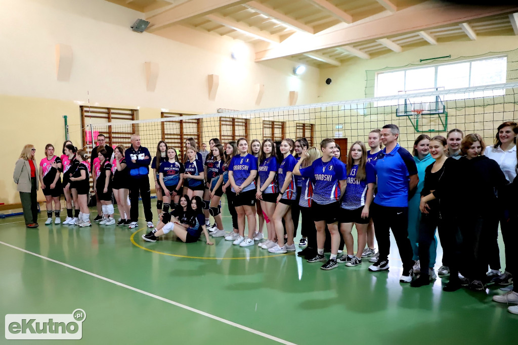 Nagrody turnieju siatkówki