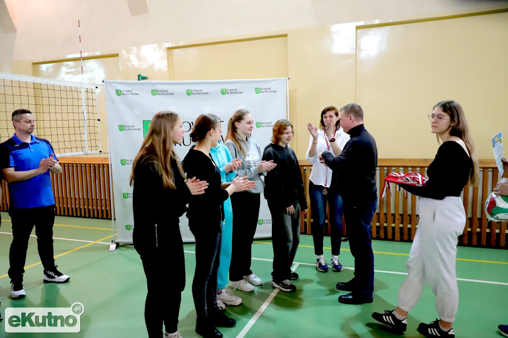 Nagrody turnieju siatkówki