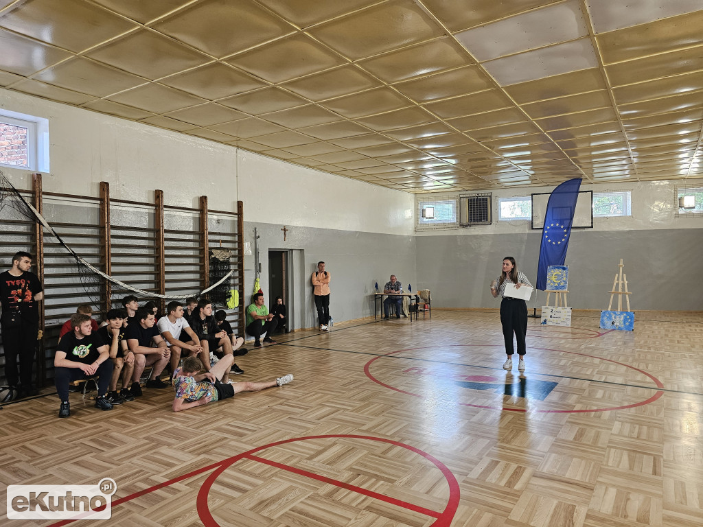 ZS nr 4 w finale!
