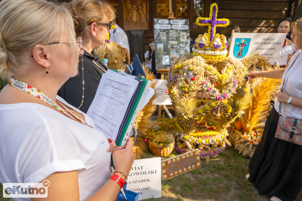 Wieńce dożynek wojewódzkich Spała