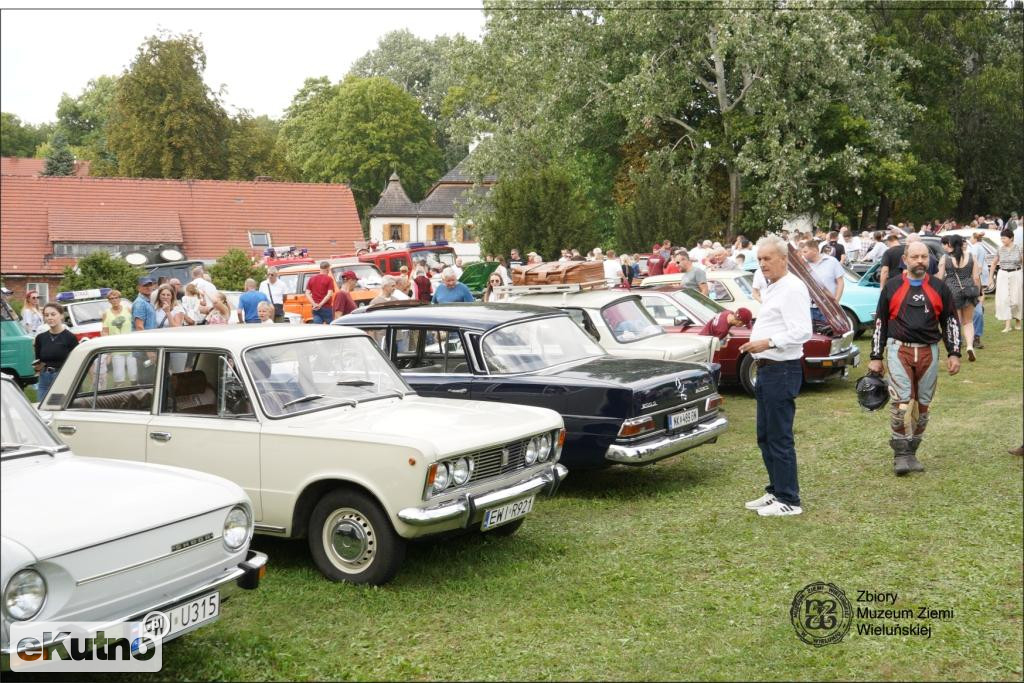 II Zlot pojazdów zabytkowych w Wieluniu