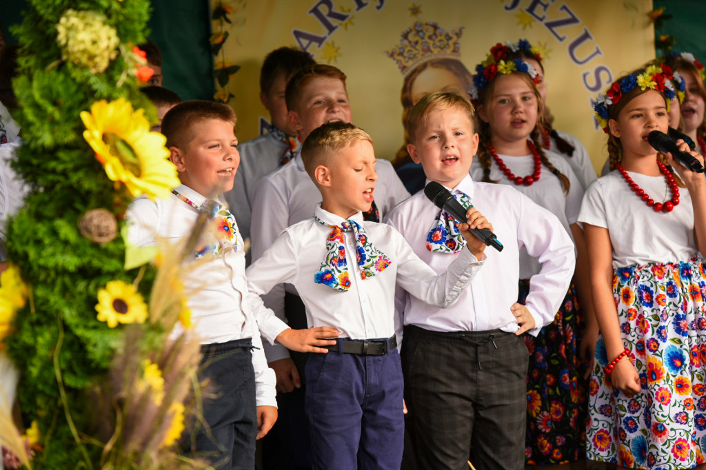 Festyn Ludowy Na Reymontowską Nutę