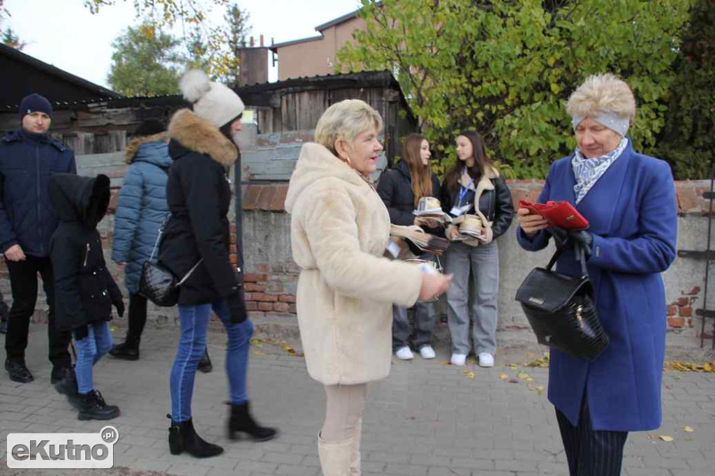 Ponad 8 tys. zł na kweście w Krośniewicach