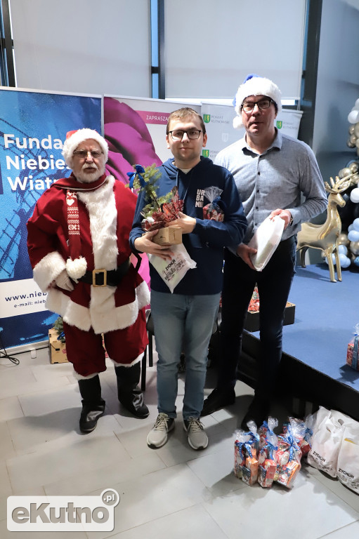 12 Niebieskie Mikołajki
