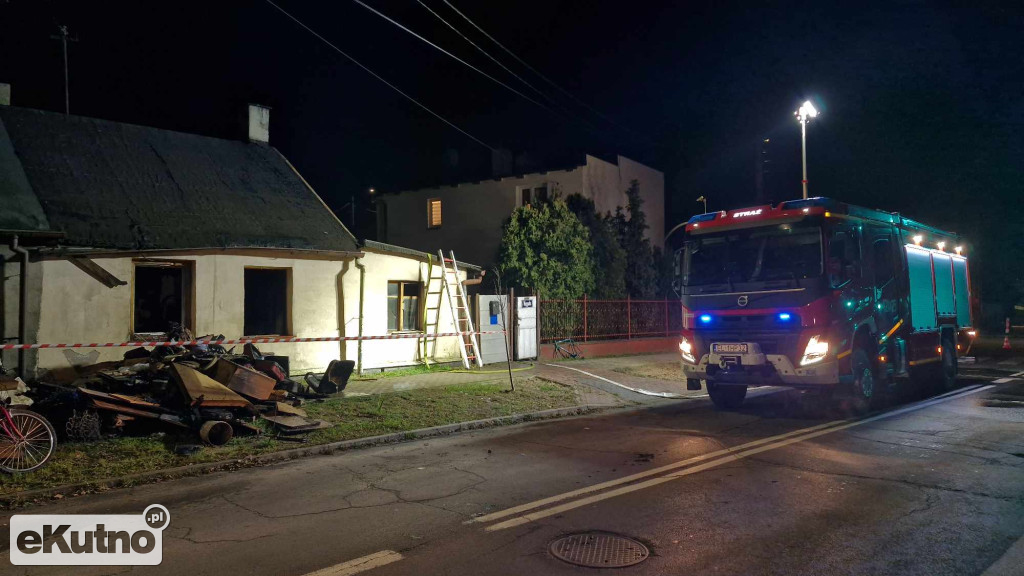 Potrącony zmarł w Wałach, pożar zabrał dobytek mieszkańcom Kutna