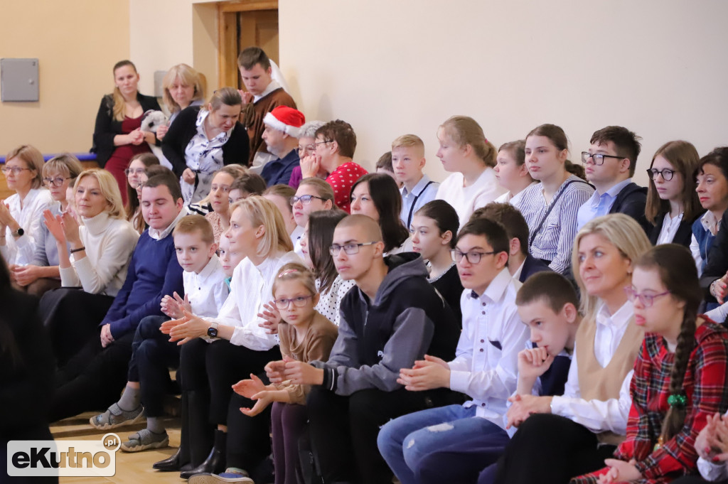 Hej kolęda, kolęda w Kutnie. Uczniowie Ośrodka nr 1 przygotowali jasełka