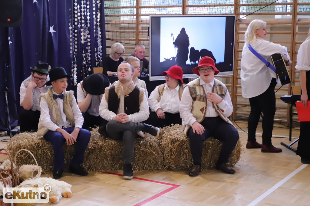 Hej kolęda, kolęda w Kutnie. Uczniowie Ośrodka nr 1 przygotowali jasełka